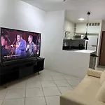 Apartamento 2 Quartos Com Piscina Em Copacabana