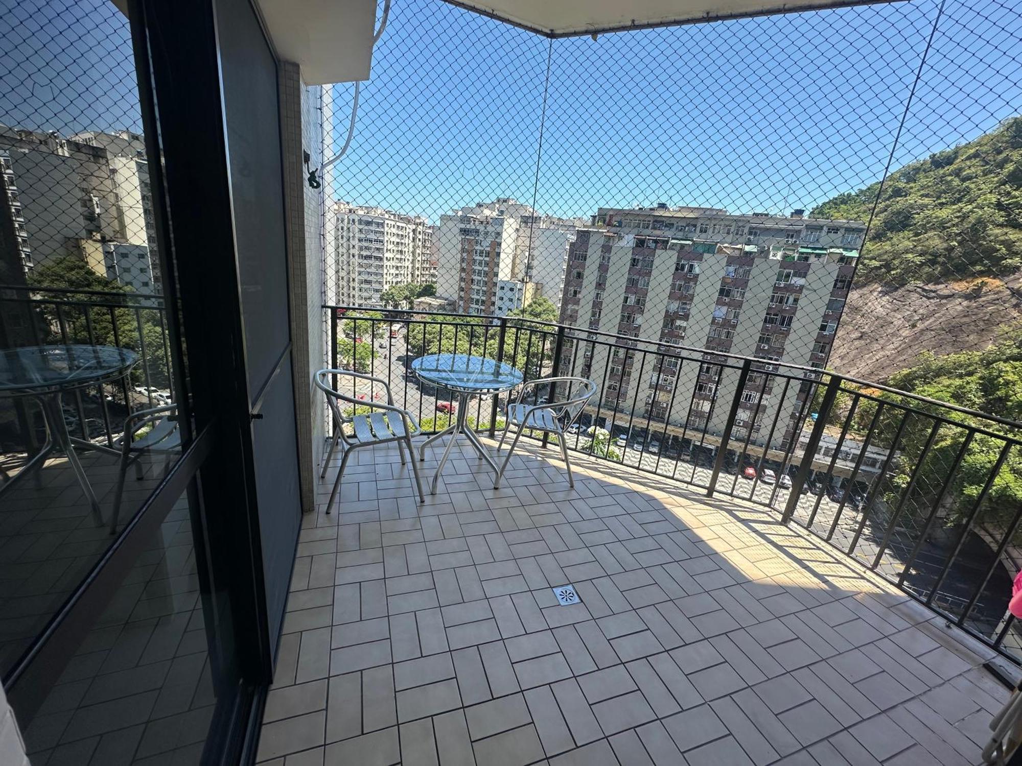 2 Quartos Com Piscina Em Copacabana Aparthotel